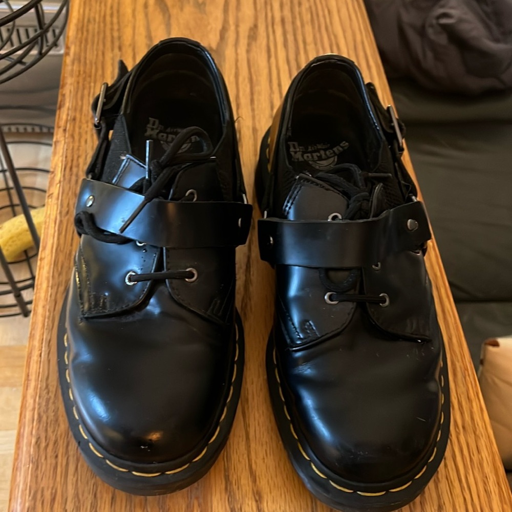 Dr. Martens Fulmar Shoes SIZE 8 M SIZE 9 W EU 41